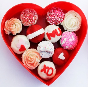 Valentines-Day-Cupcake-Truffle-Box